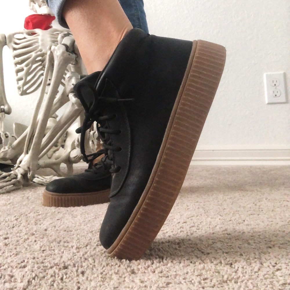 Cute black platform tennis shoes